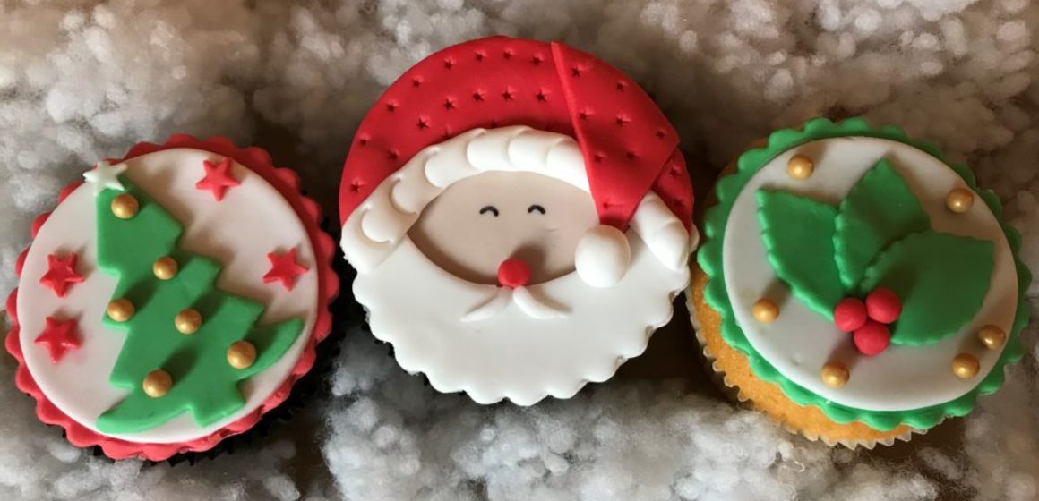 Atelier parents -enfants Cupcakes de Noël en pâte à sucre
