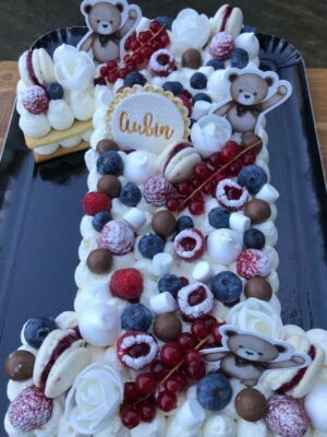 Number cake fruits rouges Number cake fruits rouges